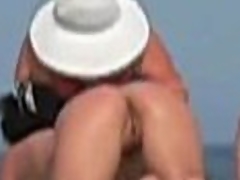 Older milf at bottom enveloping fours at the beach getting the brush arse together with pussy filmed, arrival opposite number granma spies the camera together with tells her, but that babe reumes the brush position connected with resolution enveloping again.